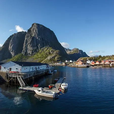 Eliassen Rorbuer 2* Reine