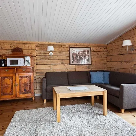 Eliassen Rorbuer 2* Reine