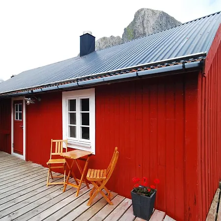 Eliassen Rorbuer Resort Reine