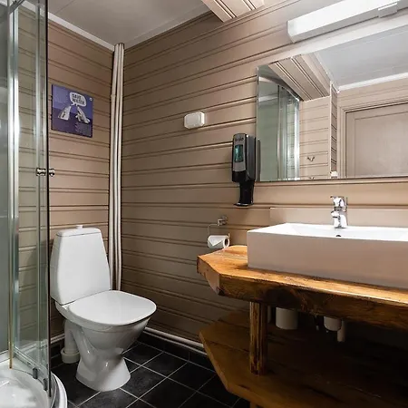 Ośrodek wypoczynkowy Eliassen Rorbuer 2*