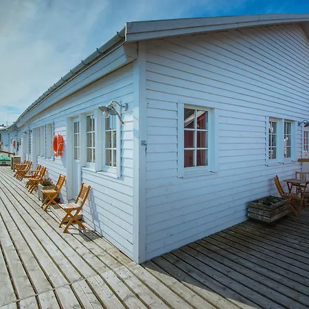 Eliassen Rorbuer 2*