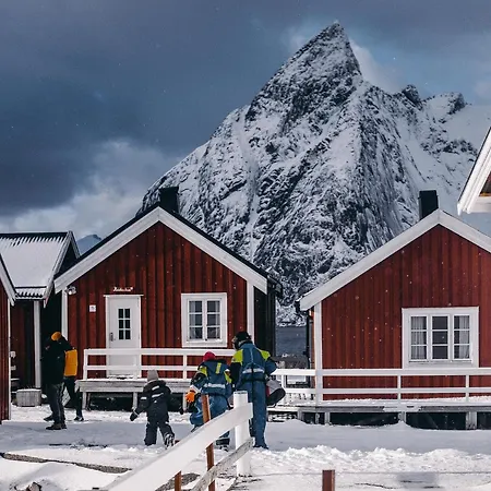 Eliassen Rorbuer Resort Reine