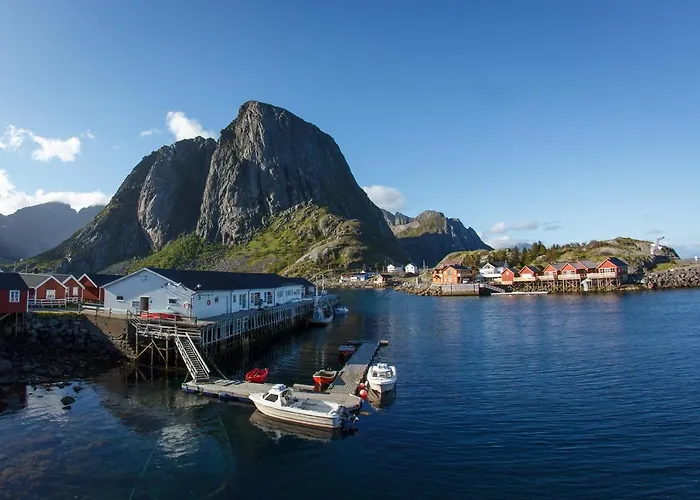 Eliassen Rorbuer 2* Reine