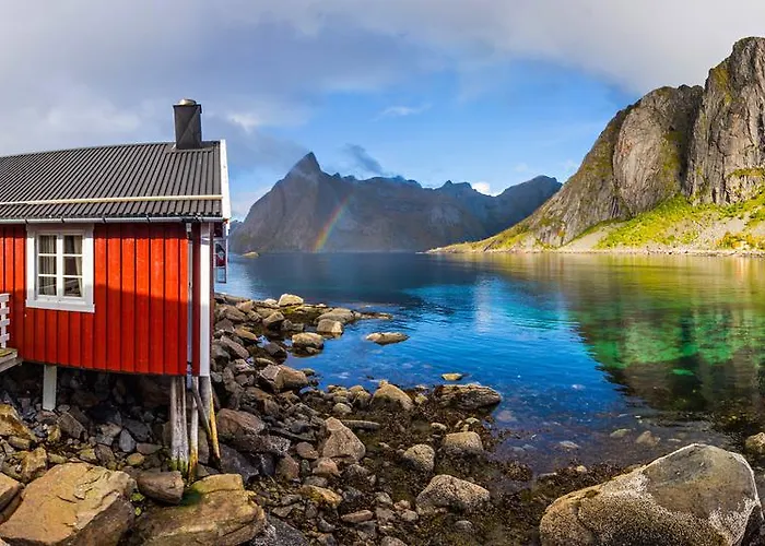 Eliassen Rorbuer Reine