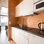 Eliassen Rorbuer Resort 2*