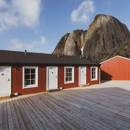 Eliassen Rorbuer Reine