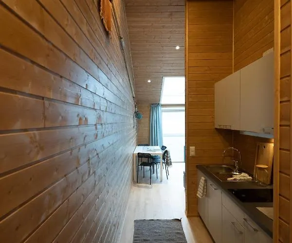 Eliassen Rorbuer Semesteranläggning (resort)