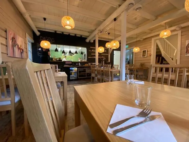 Eliassen Rorbuer Semesteranläggning (resort)