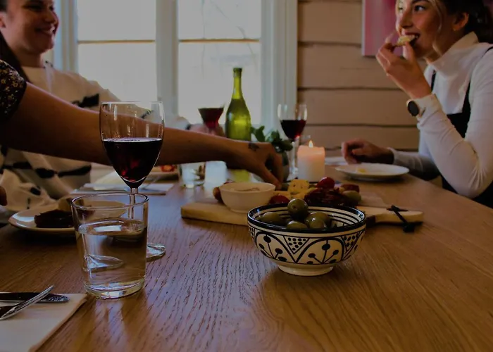 Eliassen Rorbuer Semesteranläggning (resort) Reine