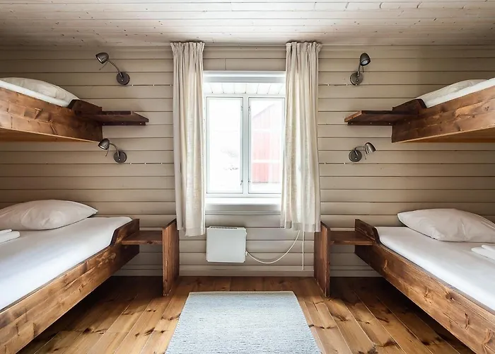 Eliassen Rorbuer 2* Reine