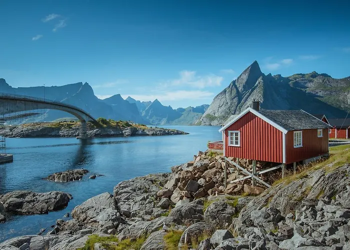 Semesteranläggning (resort) Eliassen Rorbuer