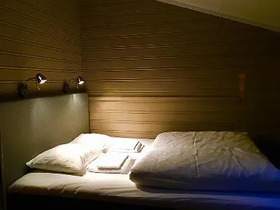 Semesteranläggning (resort) Eliassen Rorbuer 2*