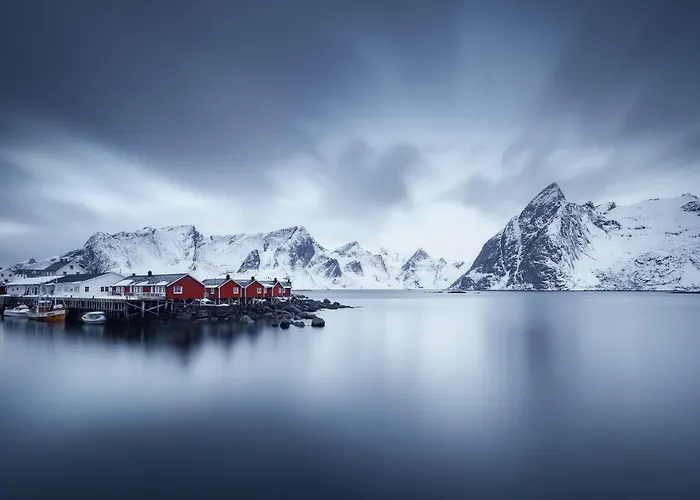 Semesteranläggning (resort) Eliassen Rorbuer 2*